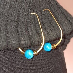 🩵💙2/$12 Cute gold and blue oval hoop earrings